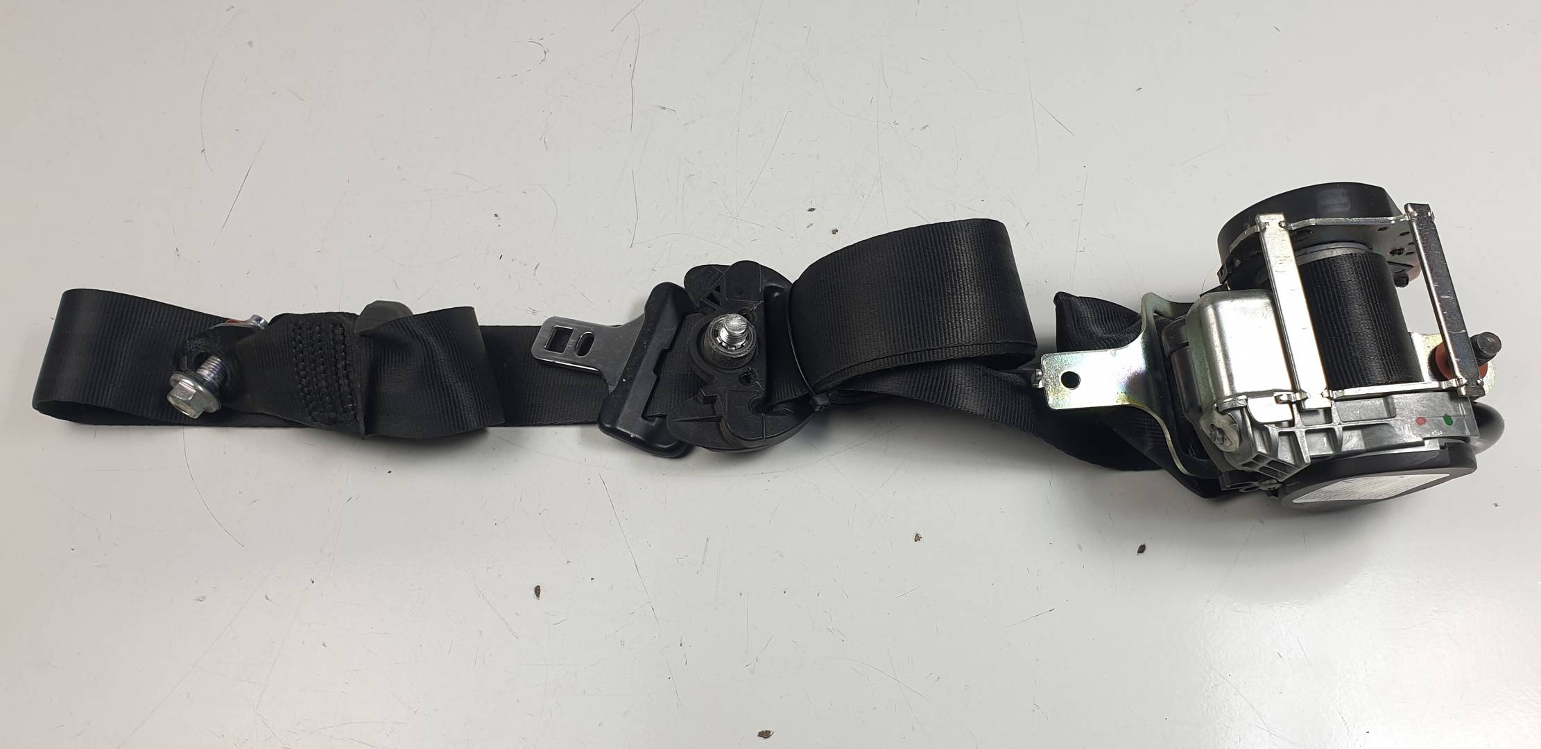 CINTURON SEGURIDAD DELANTERO IZQUIERDO