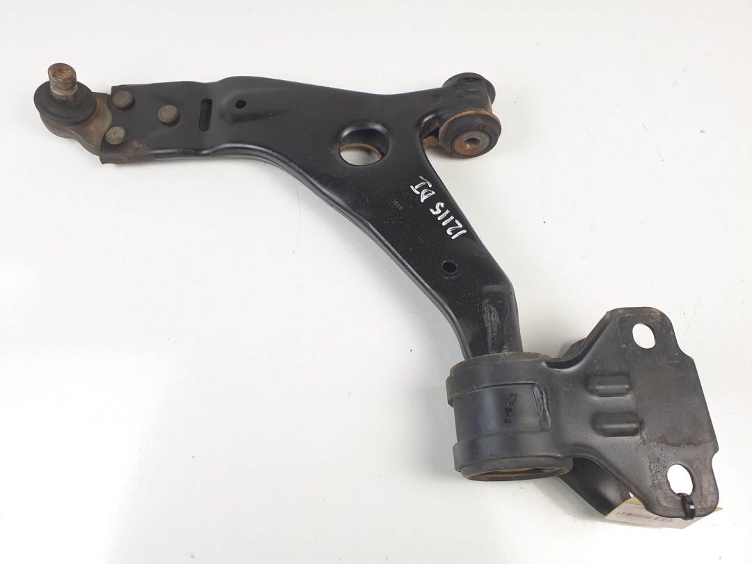 BRAZO SUSPENSION INFERIOR DELANTERO IZQUIERDO
